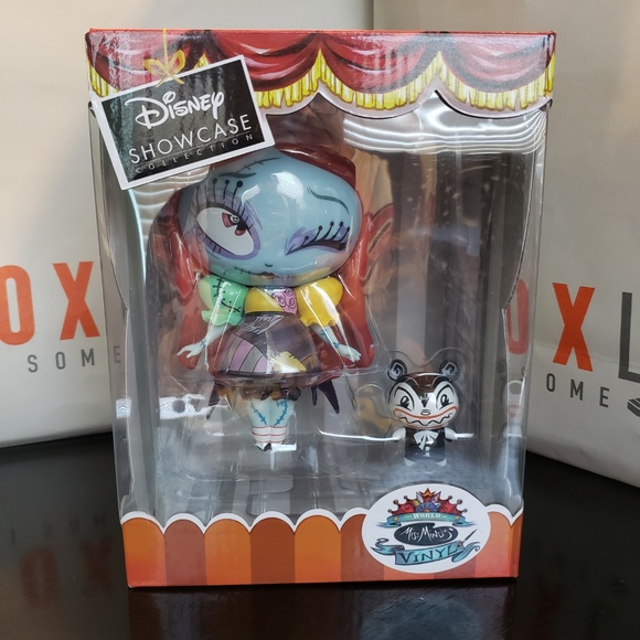 NBC The World Of Miss Mindy Sally Holiday Edition - Picture 4 of 6